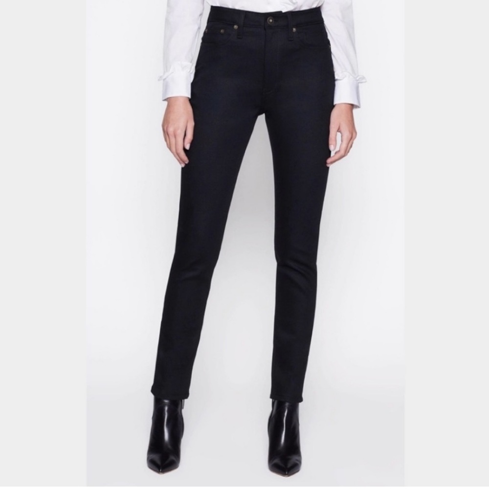 Size 26 Equipment Femme Black Straight Cut High Rise Jeans